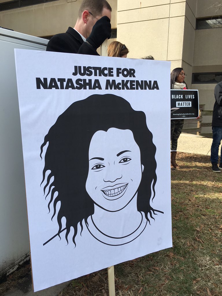Nettaaaaaaaa's tweet photo. #NatashaMcKenna demonstration. Fairfax County Jail. #SayHerName https://t.co/043iUSbT3B