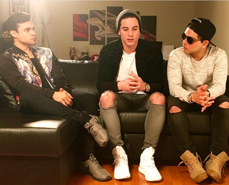 tomedogtoys's tweet photo. En nuestra bio 👆🏻🔝👆🏻 tienes el link para disfrutar de la entrevista exclusiva sobre #GENERA #TreoNuevoAlbum https://t.co/O8bokfuv0f