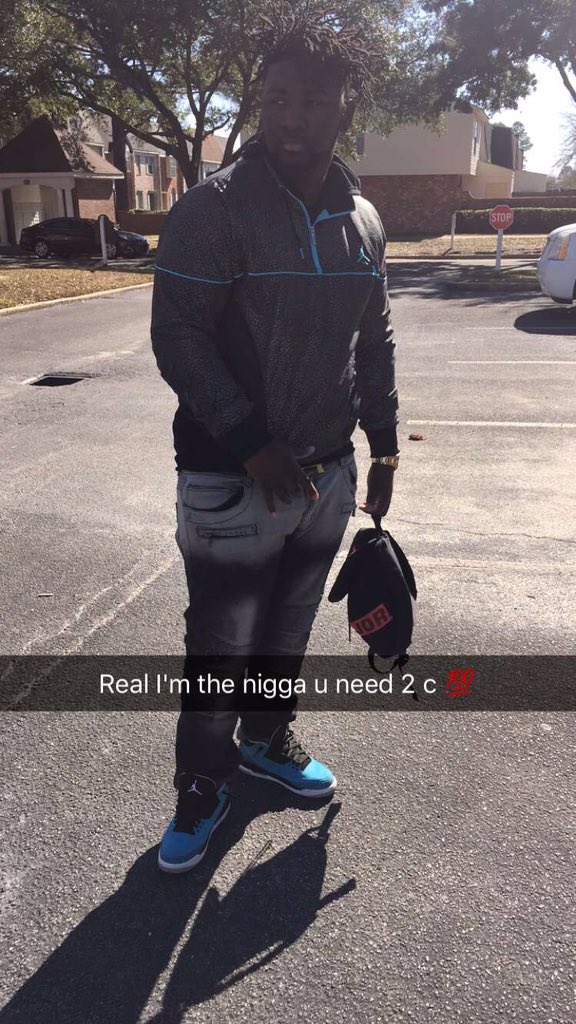 BlacmosesCNR's tweet photo. Trapping all day #jackin4beatz #otw #blacmoses https://t.co/SUC1xBYsPx