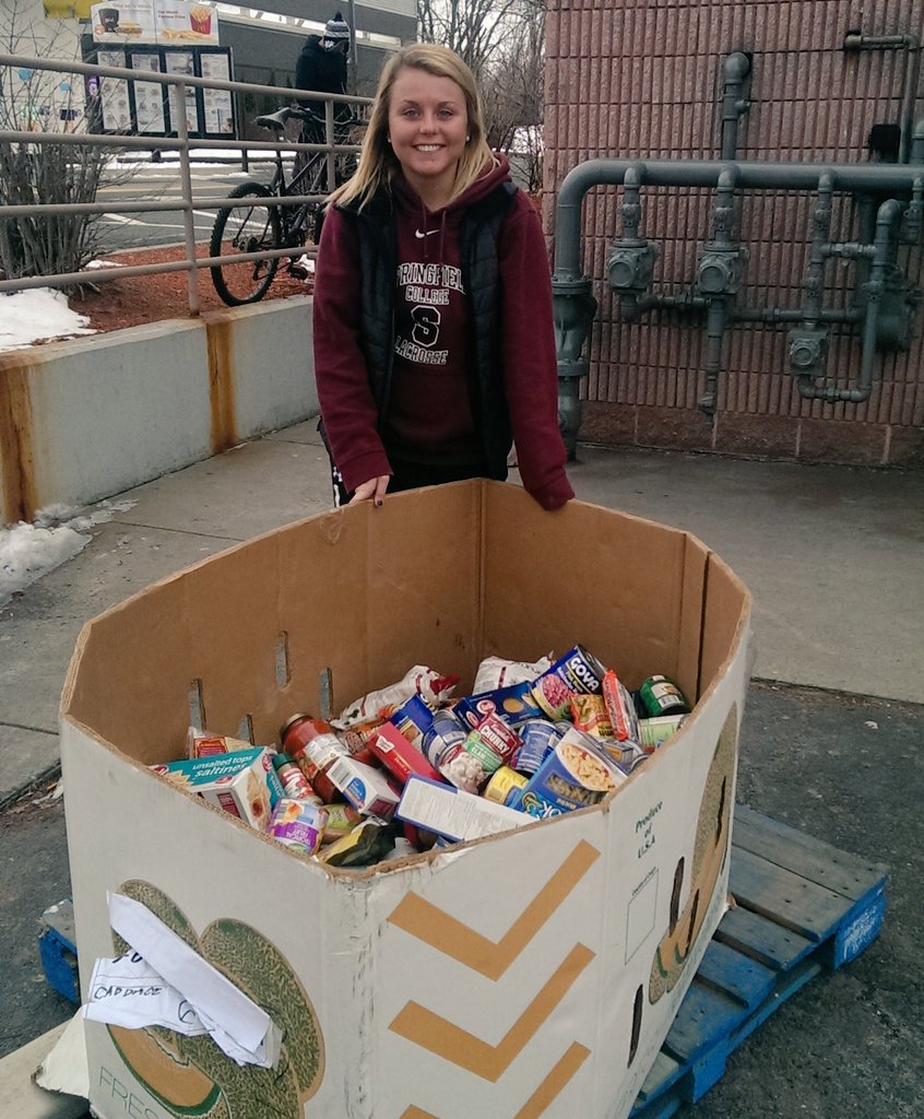 SCGivingTue's tweet photo. We dropped our @SpfldCollege  #GivingTuesday collection off at Open Pantry this morning #givingbacktoourcommunity https://t.co/UHgO4BHR0O