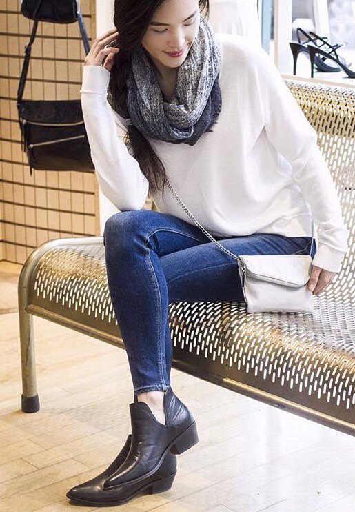 feelthepiece's tweet photo. Loving this #ootd from @eccoclothes with our ''Castle" sweater! #repost #feelthepiece #terrejacobs #spring16 https://t.co/Uefa4skxef