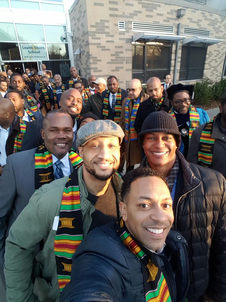MarcusDel95's tweet photo. Amazing & historical day at South Shore School. With my brothas for the #100BlackMenSeattle movement & #SeattleHigh5 https://t.co/aWN6YFM2RZ