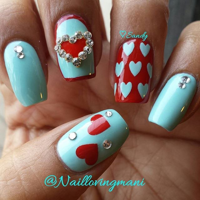 _nailartapp's tweet photo. Crazy Cute Valentine's Day NAIL ART IDEAS. #valentinesnailart#nailartapp Check it out: 
 https://t.co/5yOziwcfSo https://t.co/kzvn3HLX4w