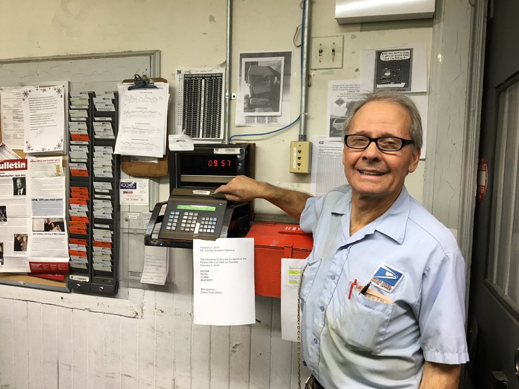 mmailman52's tweet photo. @NALC_National #retirement #lastpunch #solidarity https://t.co/xH4Rx8ladY