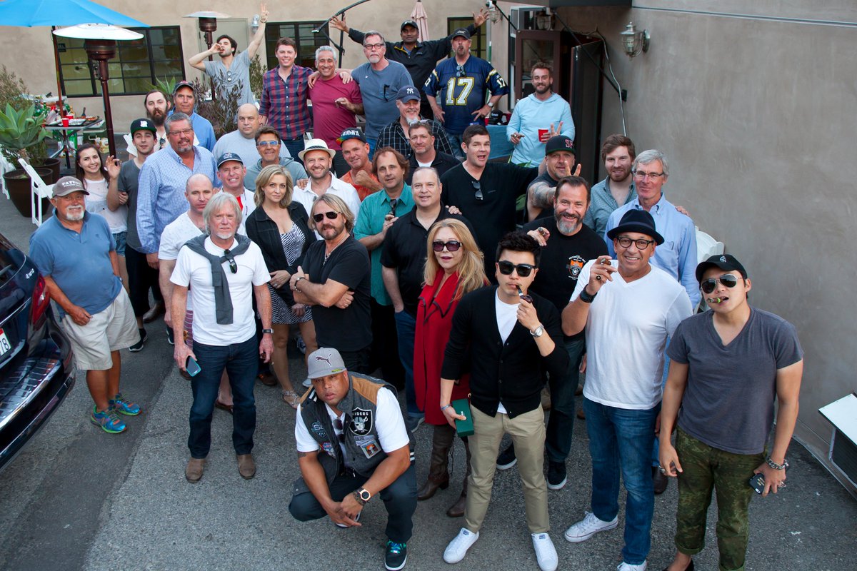 Lastnight @ Malibu Cigar Lounge. Super Bowl party!