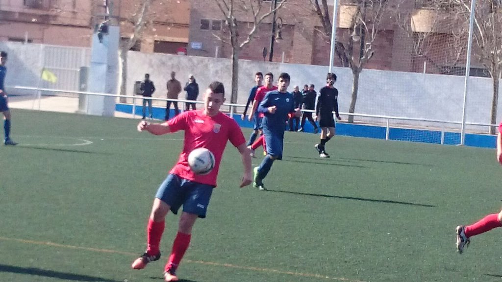 UDAldaiaCF_Base's tweet photo. Juvenil B gana al Atlètic Amistat 4-1 con goles de #Java (2) @alvaro57178007 y @sergiomolina26 y es líder de grupo. https://t.co/yYb3APnUmo