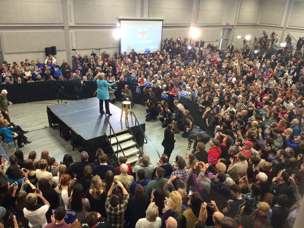 maddow's tweet photo. "For all of you who are still deciding, still shopping, I hope I can close the deal" #NHPrimary https://t.co/yByDCtVoI0