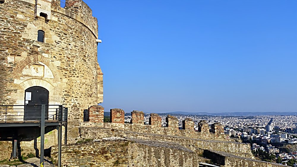 TravelMassiveTH's tweet photo. This is Thessaloniki, Greece! #Thessaloniki #travelmassive #Greece #travel #vacations #tourism #greeksummer https://t.co/SrIfpxfhJy