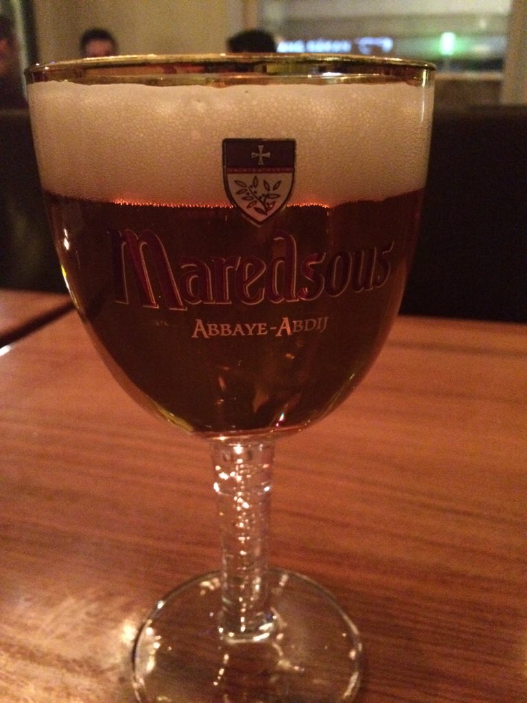 mekermo's tweet photo. Jaha, @swooboo då var det pressklubben igen o belgisk öl. Du borde varit här... https://t.co/7sL9Gkugqw