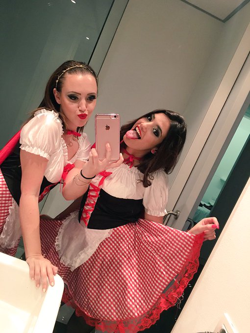 ? divas https://t.co/6bHzHrRsEB