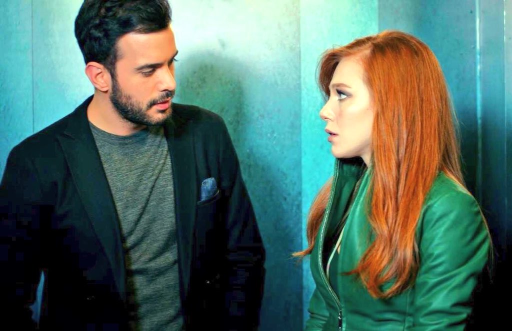 kiralikaskdizi's tweet photo. SICAK SICAK! | SON 4 GÜN! |
#KiralıkAşk'ın 33. bölüm 2. fragmanı ÇIKTI! https://t.co/6x2Scz9GcJ https://t.co/gKPZh1cmF9