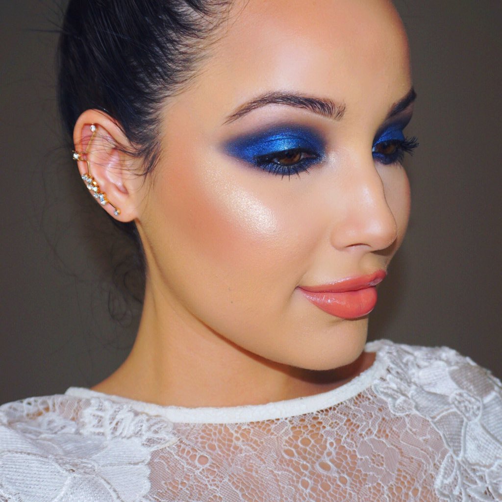 New Video! Editorial #BlueMakeup in collaboration with @Sephora 💙 #TrendingAtSephora youtu.be/5-X-gzbeoDI