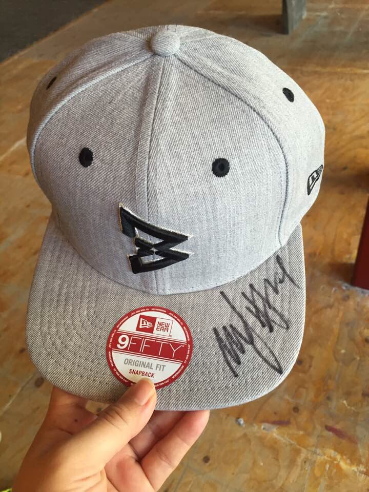 hellohanayu's tweet image. .@MoneyLynch @beastmodestore thanks for the autograph!