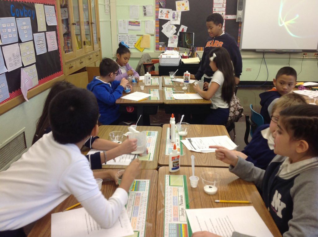 mrsWilk213's tweet photo. #roy4th exploring chemical changes #d83shines https://t.co/zWST6pcKsn