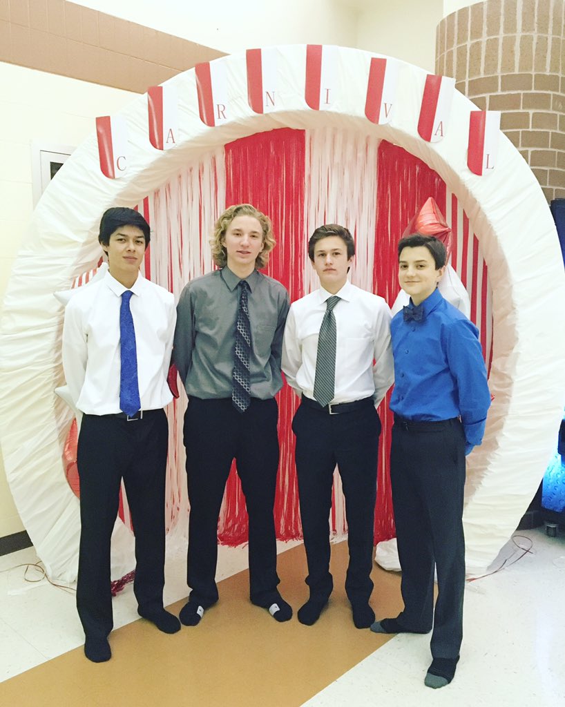 erikbanda3's tweet image. Happy birthday to one of the taco bros🎉 @Agarvey123 hope u have a fun day