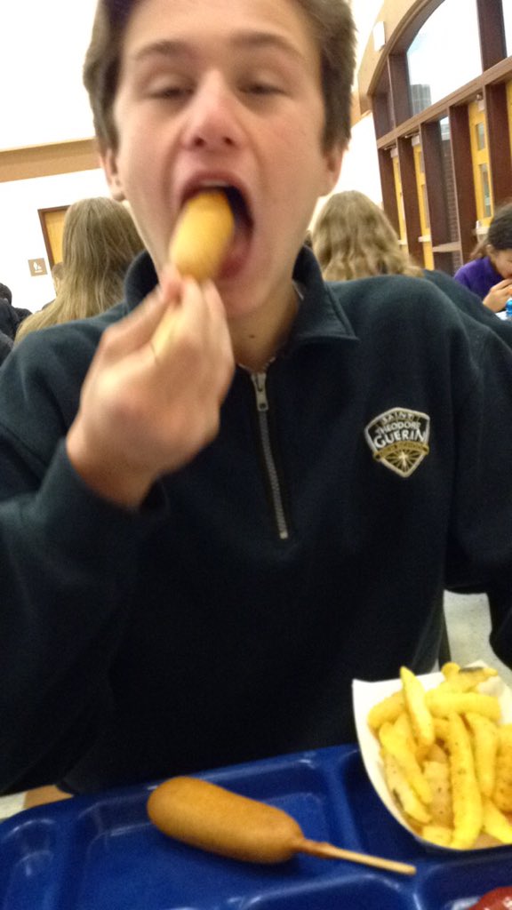 erikbanda3's tweet image. Happy birthday to one of the taco bros🎉 @Agarvey123 hope u have a fun day