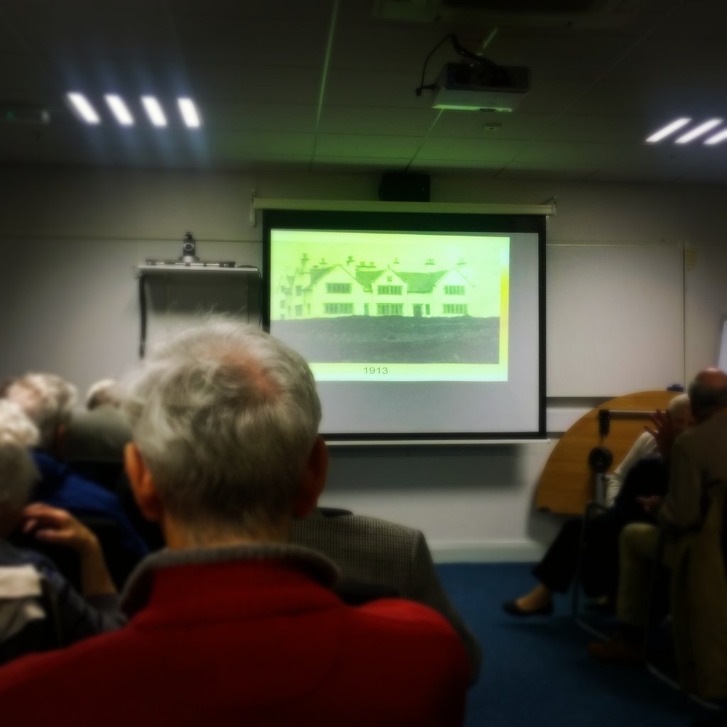 ErinHillforts's tweet image. Fab to meet Eira Jones- one of the last inhabitants of Gwylfa #Hiraethog, #DenbighMoors @Rhylhistoryclub tonight! 😃