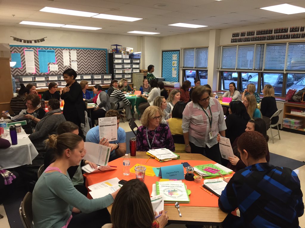 VMESPrincipal's tweet photo. #OaklandTerrace staff engaged in PLCs to celebrate accomplishments and reflect on our literacy practices. @Cdawkpull https://t.co/MQgSAbdQoS