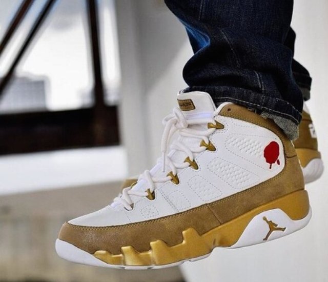 SneakerPics23's tweet image. Bin 9's