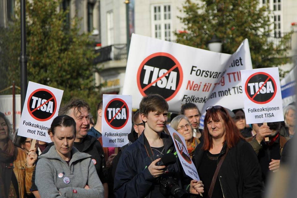 No_TiSA's tweet photo. Advarer norske politikere mot #TISA avtalen! #handelsavtale #demokrati  https://t.co/ZnyLuuN9A5 https://t.co/BoZoMs8Zv8