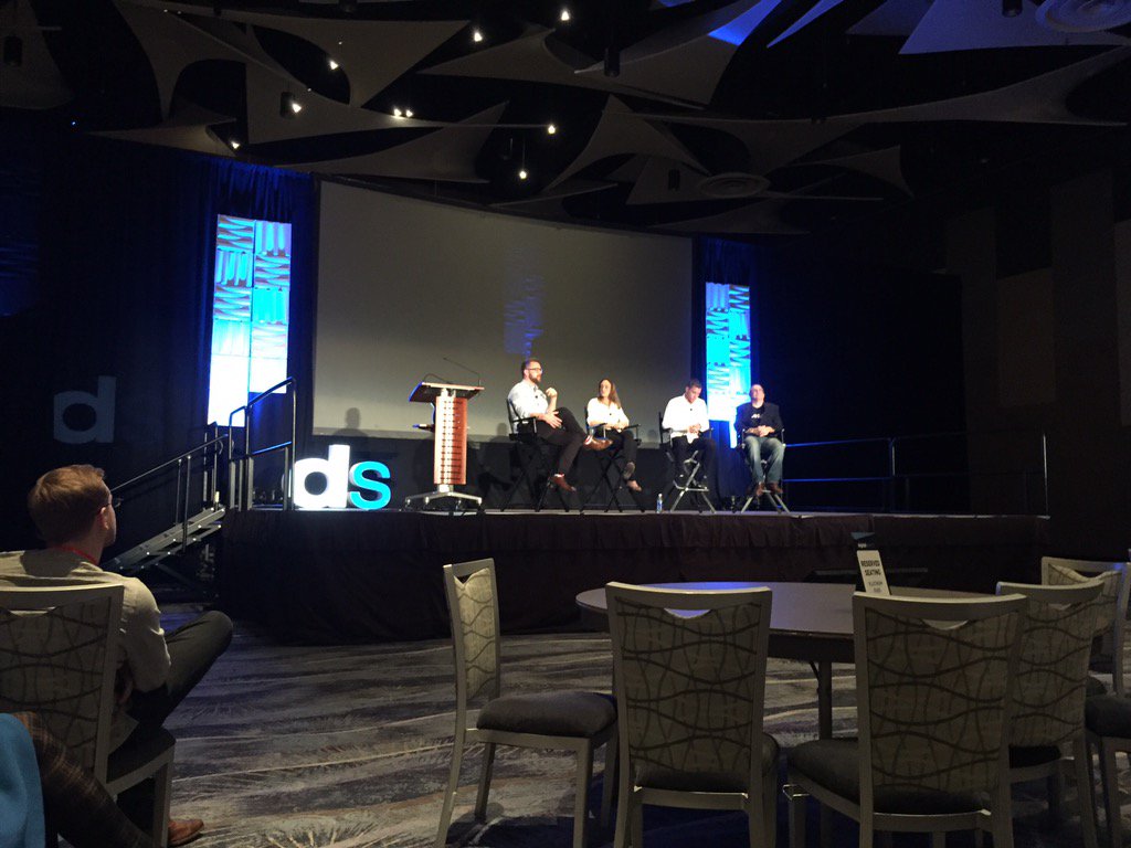 funinthistown's tweet photo. "Content equals a solid brand." Great talk about marketing. #funinthistown #dsp16 #Phoenix https://t.co/yg15StSFhd