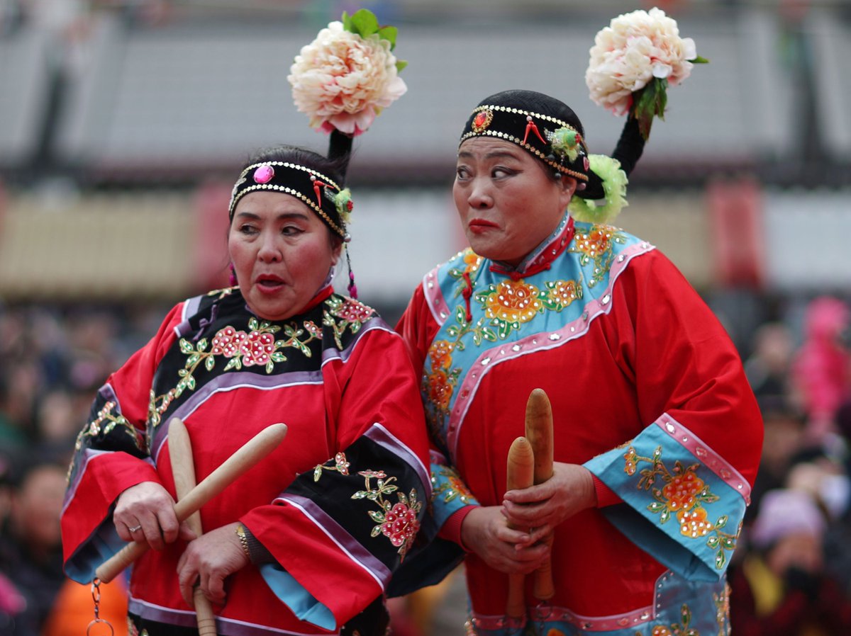 NewsHour's tweet photo. China welcomes #yearofthemonkey. See the stunning photos: https://t.co/IYsLesOSXe https://t.co/cyAvpDTAcq