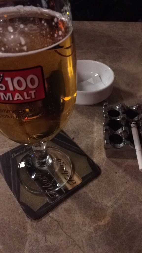 içerim işte dünya güzeli bu arada yalnız mı yaşıyosun