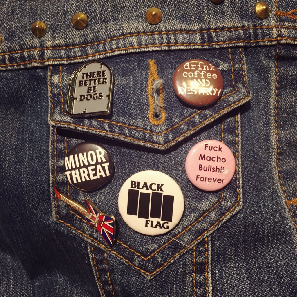 mdrnlifeisrbsh's tweet image. Current pinage (on jacket #463)