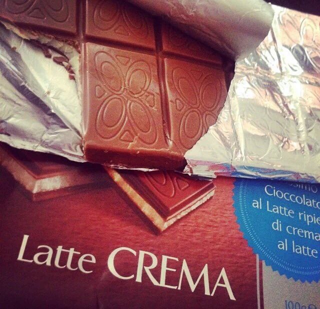 Me regalan esto y me hace recordar que existe el amor en forma de chocolate cuando esto se deshace en<a href="/tag/weddingtime"class="tags"><span>#weddingtime</span></a>