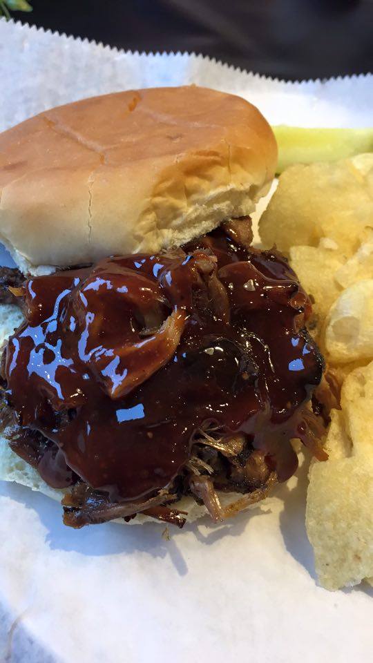 PabloRhythmix's tweet photo. Check out this basket of pure #BBQGasm from @BigPapas1. Thanks to @ambular2181 for the #FoodPorn pic! https://t.co/ExHfewg5Zw