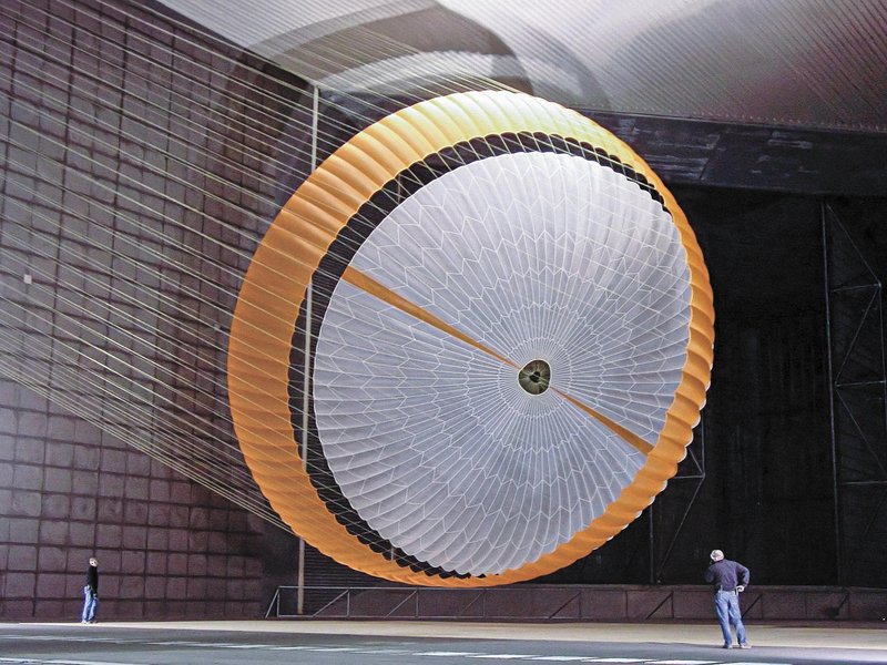 NASA thought it knew how to land a house on Mars, until an alarming failure last summer. airspacemag.com/space/how-to-l…