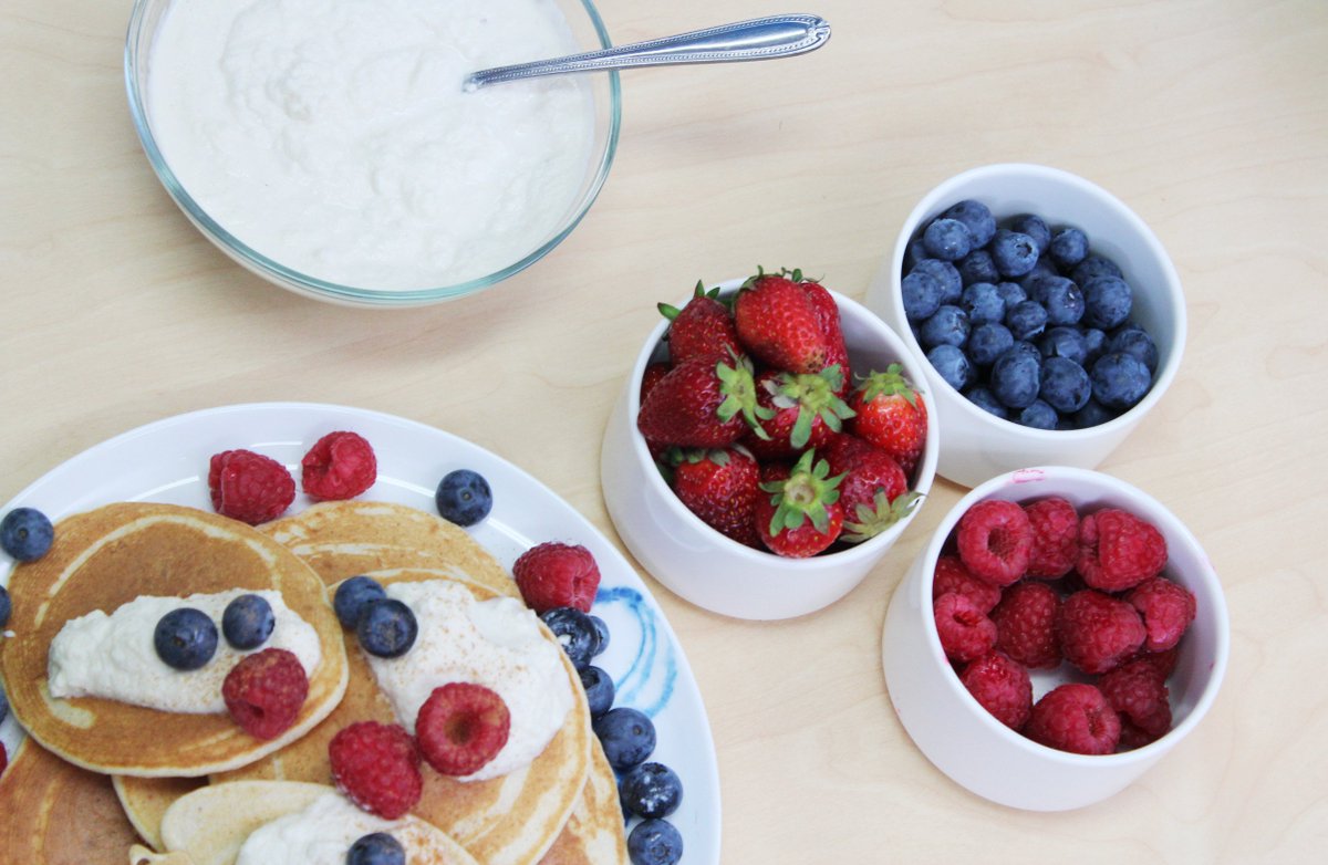 Get your #healthy #PancakeDay recipe for tonight #ShroveTuesday <a href="/hayden_quinn/">Hayden Quinn</a> <a href="/shivaunconn/">Shivaun Conn</a>  fitness.edu.au/the-fitness-zo…