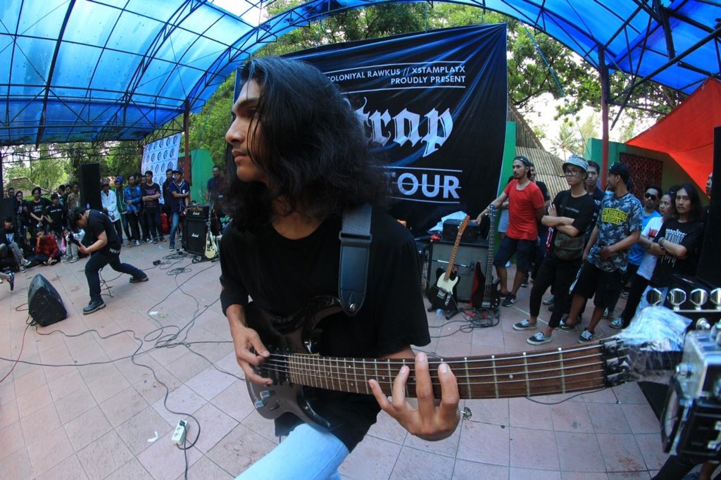 31 januari 2016 @tegal
photo by <a href="/faiq/">faiq</a> 
#deatcore #metalcore #event #underground #band