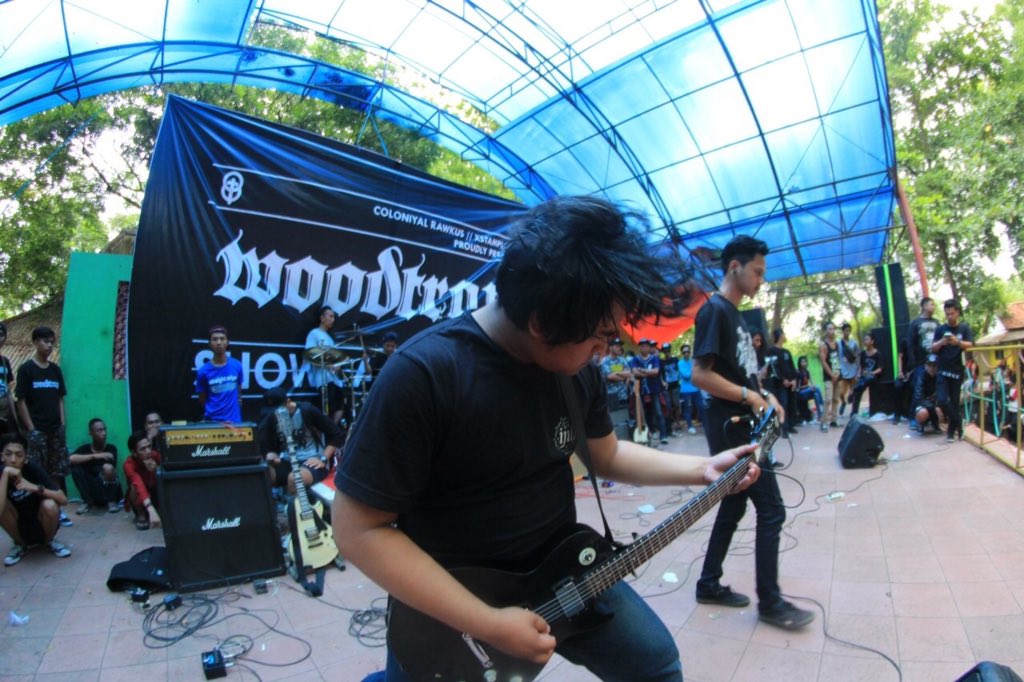 31 januari 2016 @tegal
photo by <a href="/faiq/">faiq</a> 
#deatcore #metalcore #event #underground #band