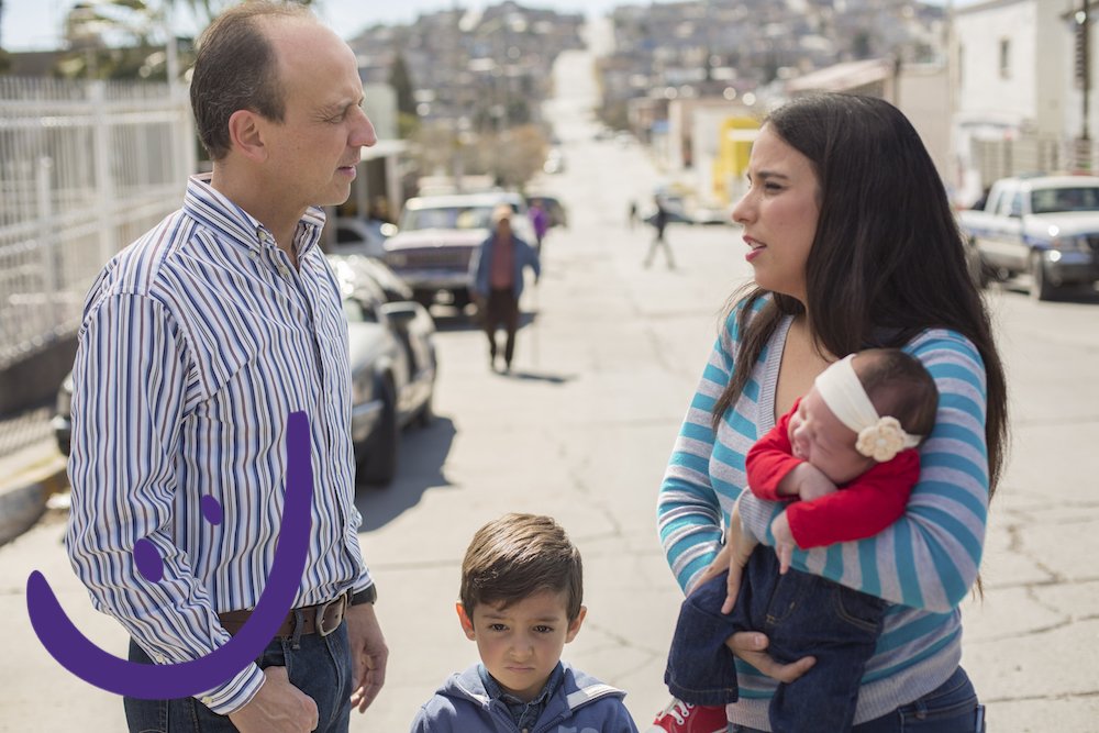 JavierMestaD's tweet photo. ¿Qué prefieres? ¿Pasar una hora con tu familia o pasar una hora en el camión? https://t.co/KHP4xtonWF