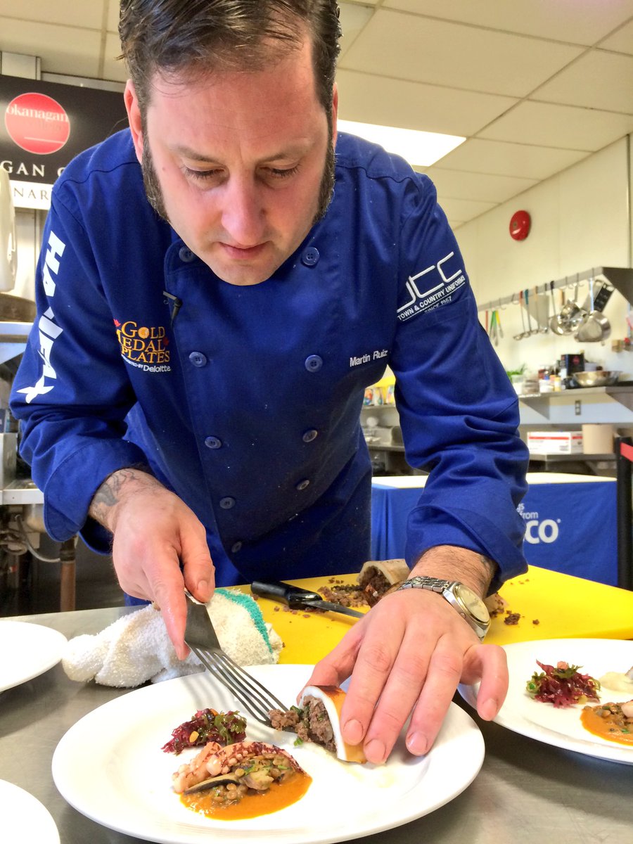 Posh_Palate's tweet photo. My inner paparazzi came out in the @OkanaganCollege kitchen for the @GoldMedalPlates #ccc2016 #chefsupclose https://t.co/MJn8fHAFHs