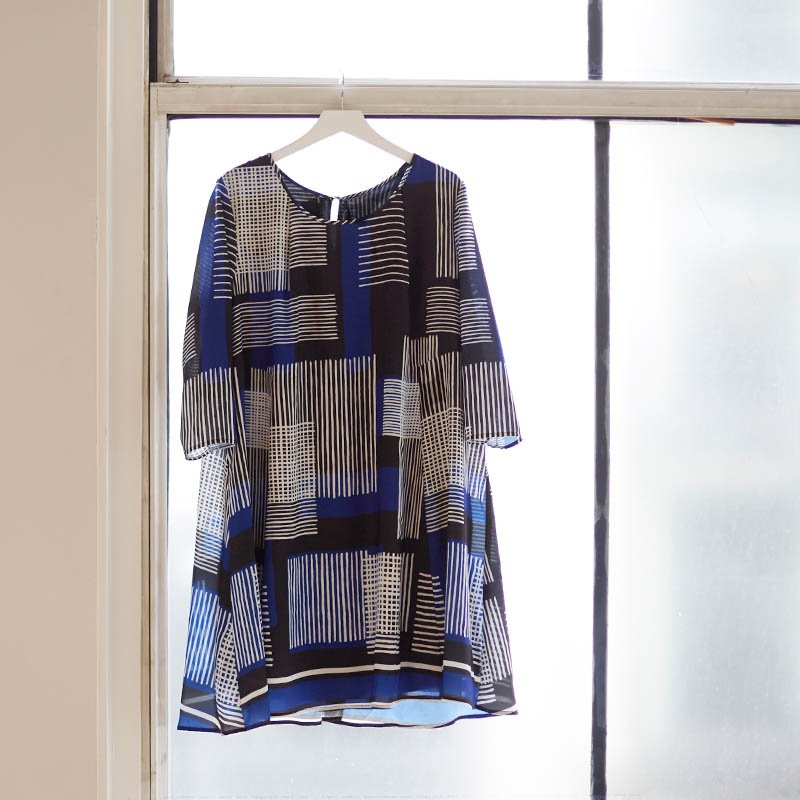 lanebryant's tweet photo. Why dress rhymes with yes: this graphic shift. https://t.co/4c8NtqX3Vx https://t.co/B1lJGF4igs