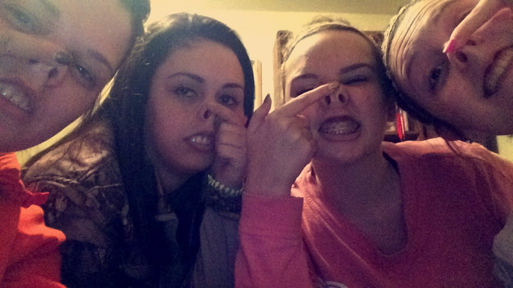 CaiNicole15's tweet photo. π½π okay @DaraGeorgee #dhawk #nissa π https://t.co/OBA0XjFR5G