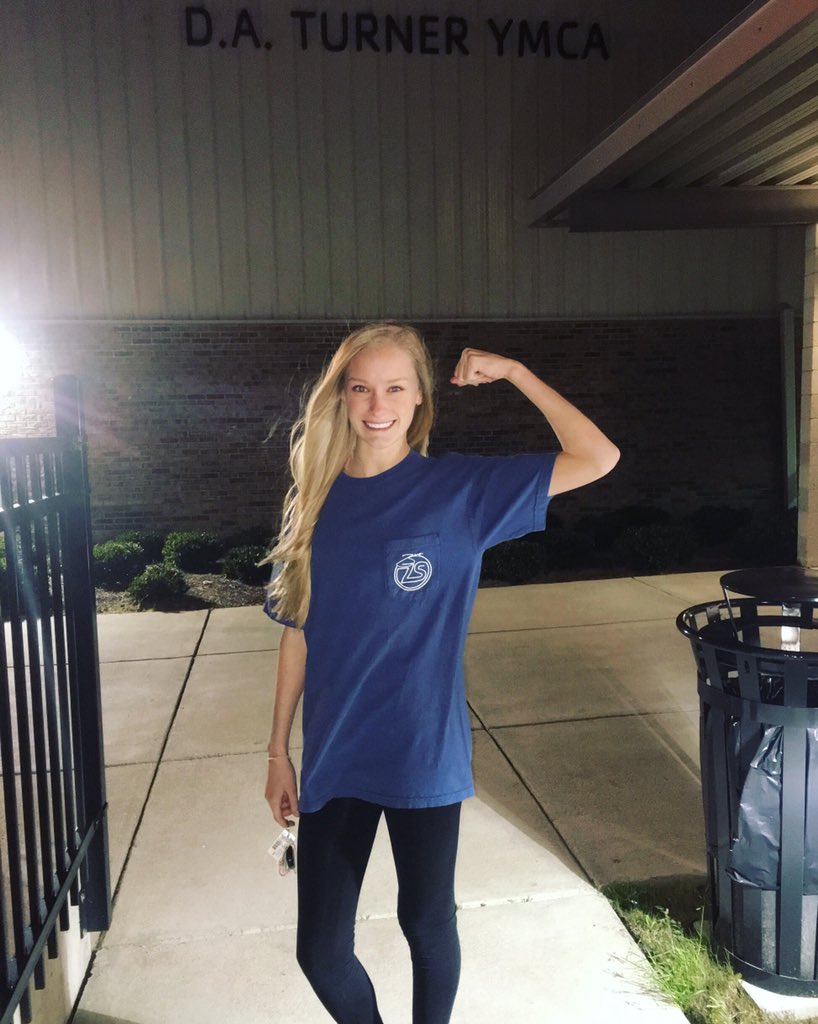 MikailiCarter's tweet photo. Reppin' my new @ZachSeabaugh shirt at the gym tonight😏💪🏼 https://t.co/2OFIQwz2Pr