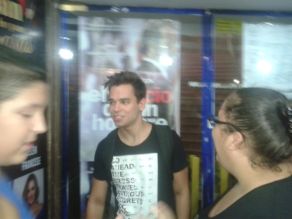 PedroBocajrs's tweet photo. @MatiasSchrank las que pude porque habia re gente. Gracias x el saludo y exitos en todo. Te apoye desd el inicio man https://t.co/IqM0xVWBtm