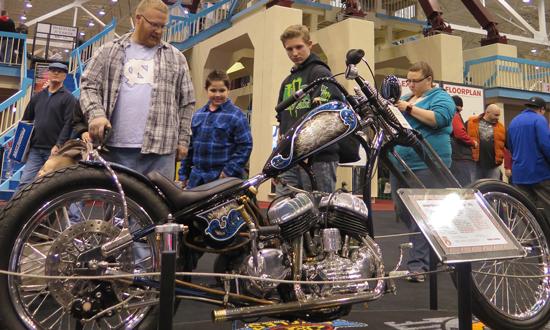 MotorcycleShows's tweet photo. Look at this show stopper from @JPCycles #UBCBS. Excited for #ChicagoIMS! Save 25% off: https://t.co/oJRIaGC5IE https://t.co/Zs3AVqVyTr