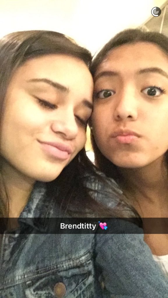 brenda_garcia55's tweet photo. Nat appreciation tweet❤️❤️ #twitterlessnat https://t.co/d0jI04svVE
