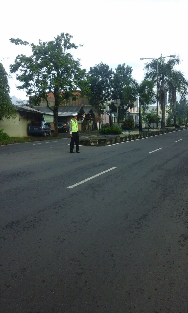 U turn aulia jalan letnan harun arus lalu lintas lancar Polres tasik kota