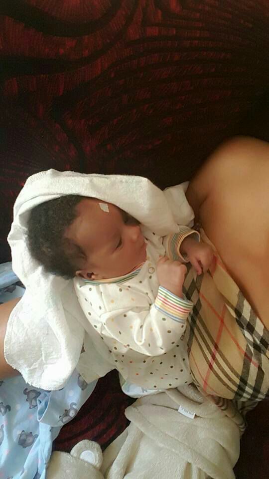 siriusblack256's tweet photo. #Shakira De’Bank Unveils The Face Of His Baby Boy— Photos: #ConsutlUgZabantu #BeraMuClass https://t.co/x9HgLXD64i