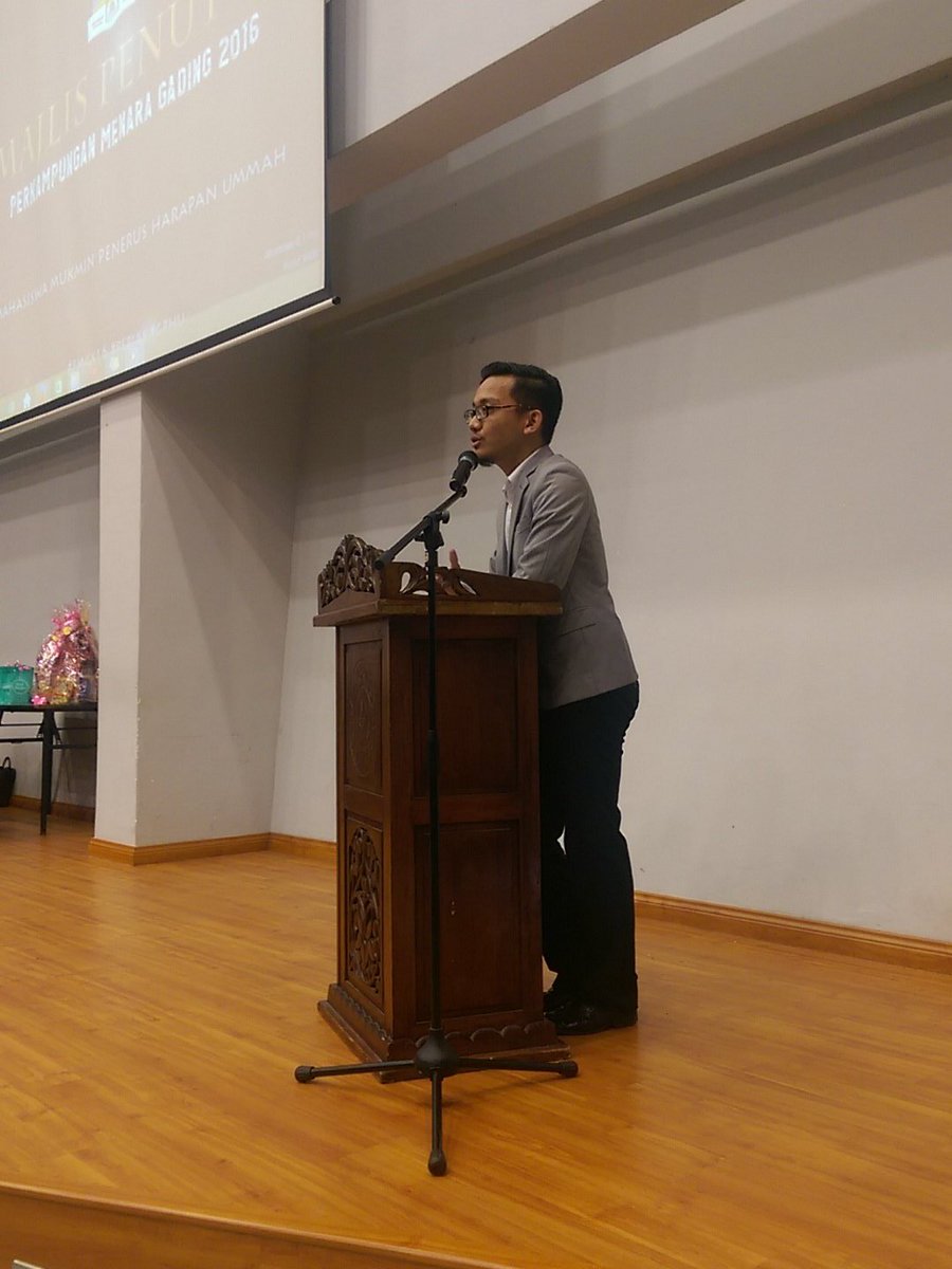 hazwanshah_'s tweet photo. Tipu la kalau x bangga jadi Pengarah #PMG13 / #PMGS13 bila dapat hasilkan peserta yg akhirnya jadi pengarah #PMGS16 https://t.co/pBuF17LaO9