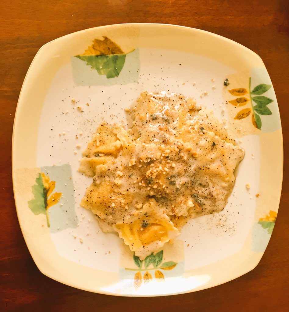 AmaliaMorgan's tweet photo. Zucca, gorgonzola e noci https://t.co/24koxegPFW