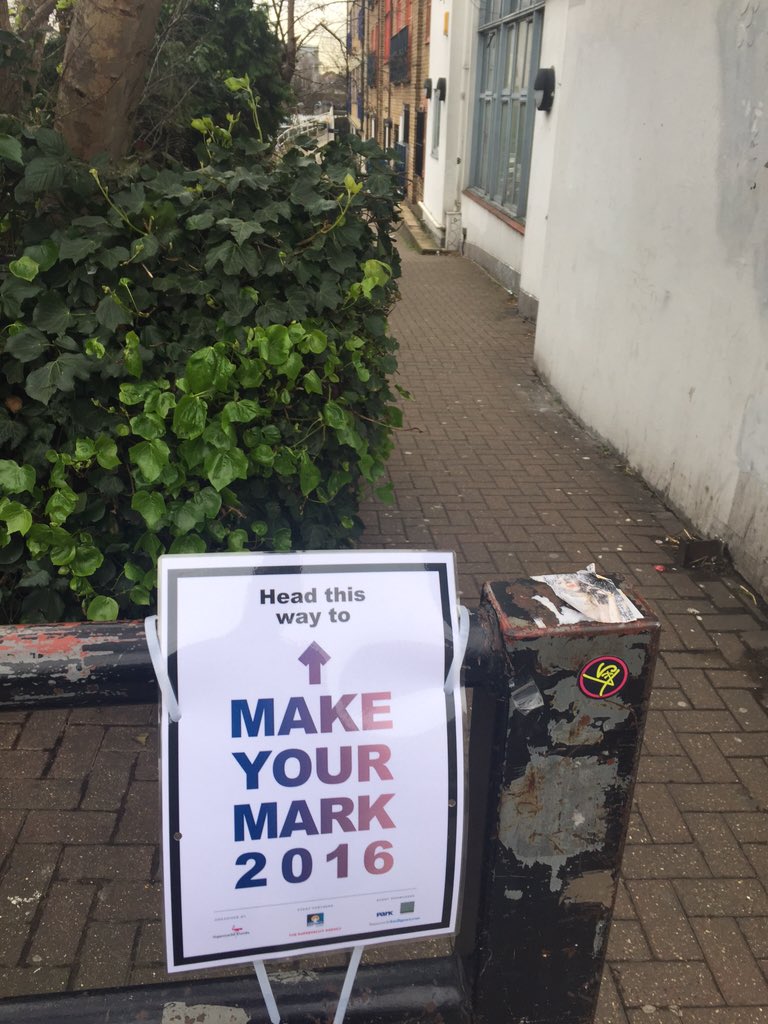 ClydeCo_SYLaw's tweet photo. On route to #MakeYourMark2016 @SuperyachtEvent @TSGCommercial #SuperyachtLaw https://t.co/hYhfJcSuqL