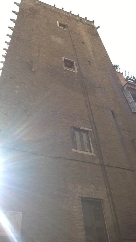 Verso il palazzo dei #cavalieridimalta, una sosta di #romamedievale con #gartiguida alla Torre di Magnanapoli