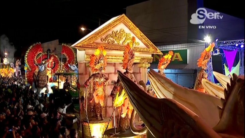 SERTVPANAMA's tweet photo. La Calle Abajo de Aguadulce hace historia al presentarse, hoy lunes de carnaval con tres carros alegóricos. https://t.co/oWbgN3ctCd