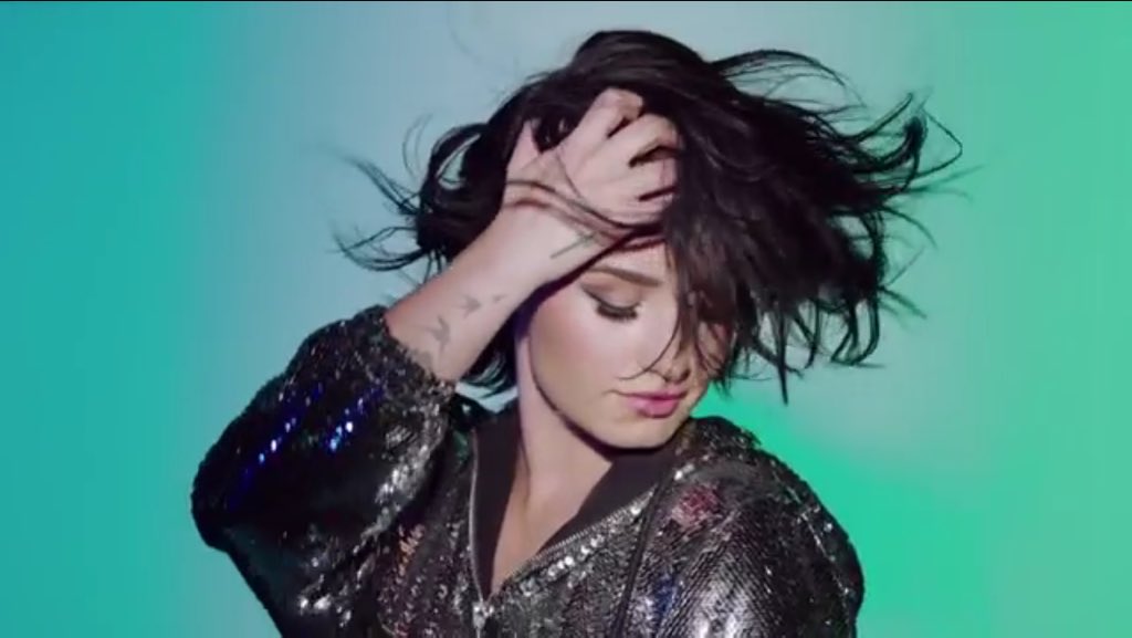 portallovato's tweet image. Novo comercial da Demi para a Skechers! 👏🏼❤️ youtu.be/3biYBKLNBe8